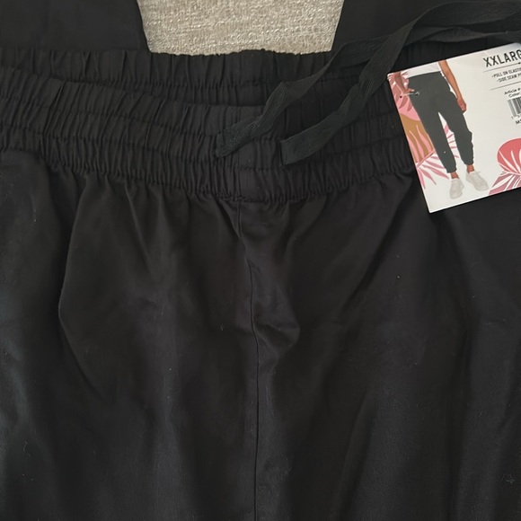 Coastal Comfort black jogger style pants Size XXL. NWT. - Picture 5 of 10